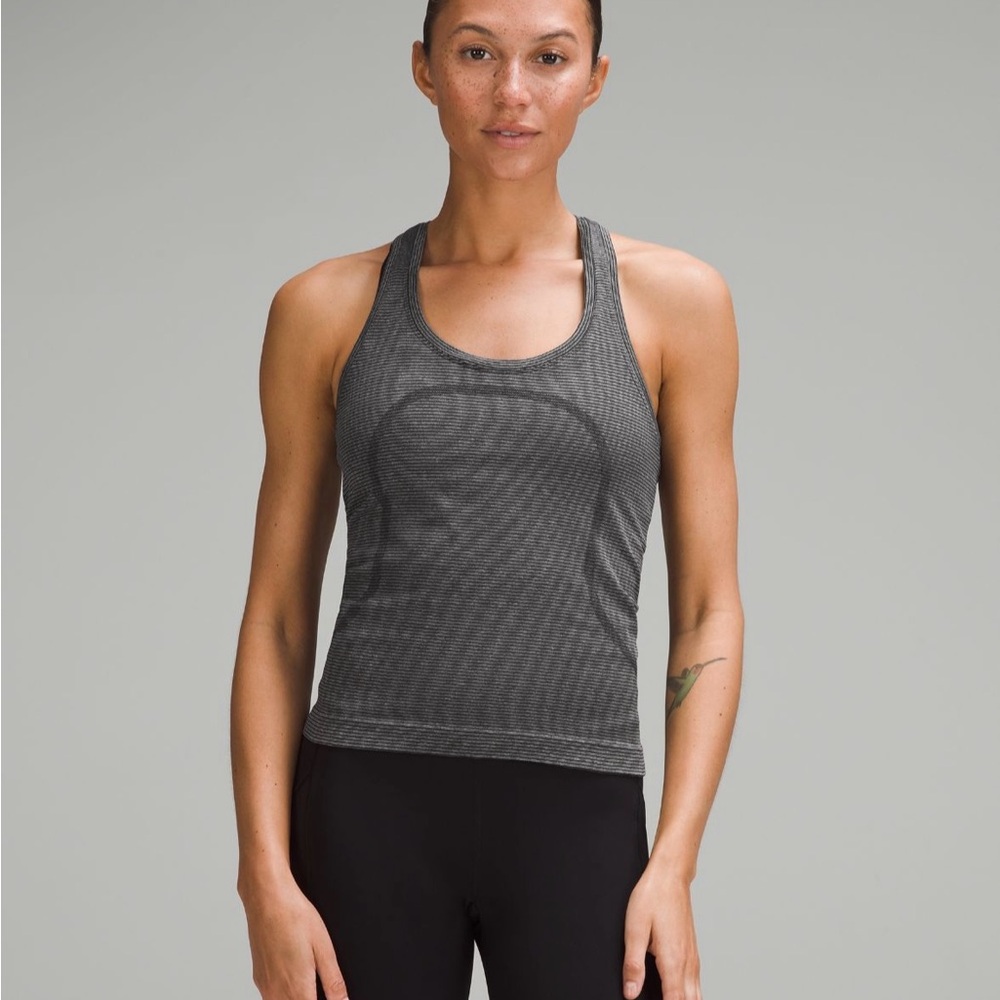 NWT lululemon swiftly racerback tank top 2.0 *race length (grey) size 0